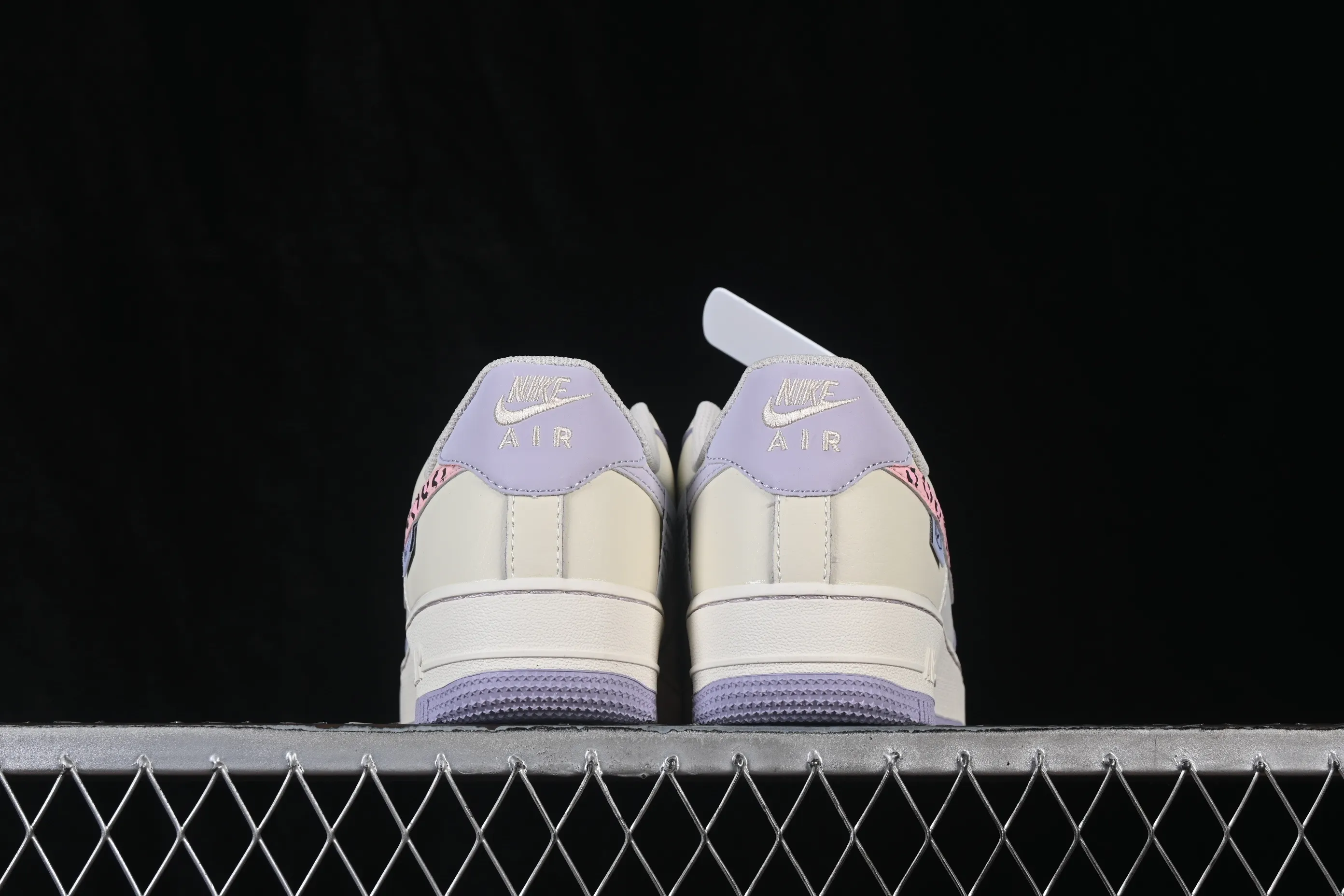 All categories Nk Air Force 1 Air Force series Nk Air Force 1 Low Air Force low-top Nike Air Force 1'07 Low "Misty Leopard" Hand-painted graffiti Milk mist leopard print Air Force 1 low-top casual sneakers FB1893-312